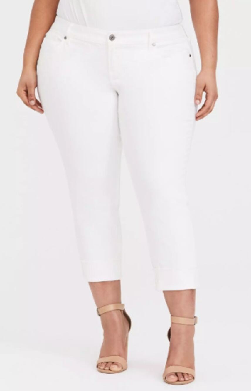 Torrid 22W Women White Vintage Stretch Cropped Boyfriend Fray Hem Denim Jeans